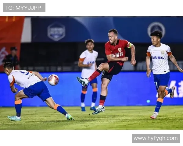 山东泰山迎战长春亚泰，剑指三分争夺巅峰对决