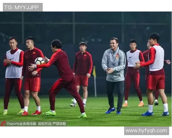 探索足球运动员的成长之路：从青少年训练到职业赛场的奋斗与荣耀